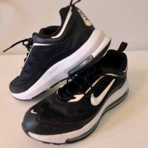Nike Air Max AP Black White Running Trainer Shoes Mens Size 11